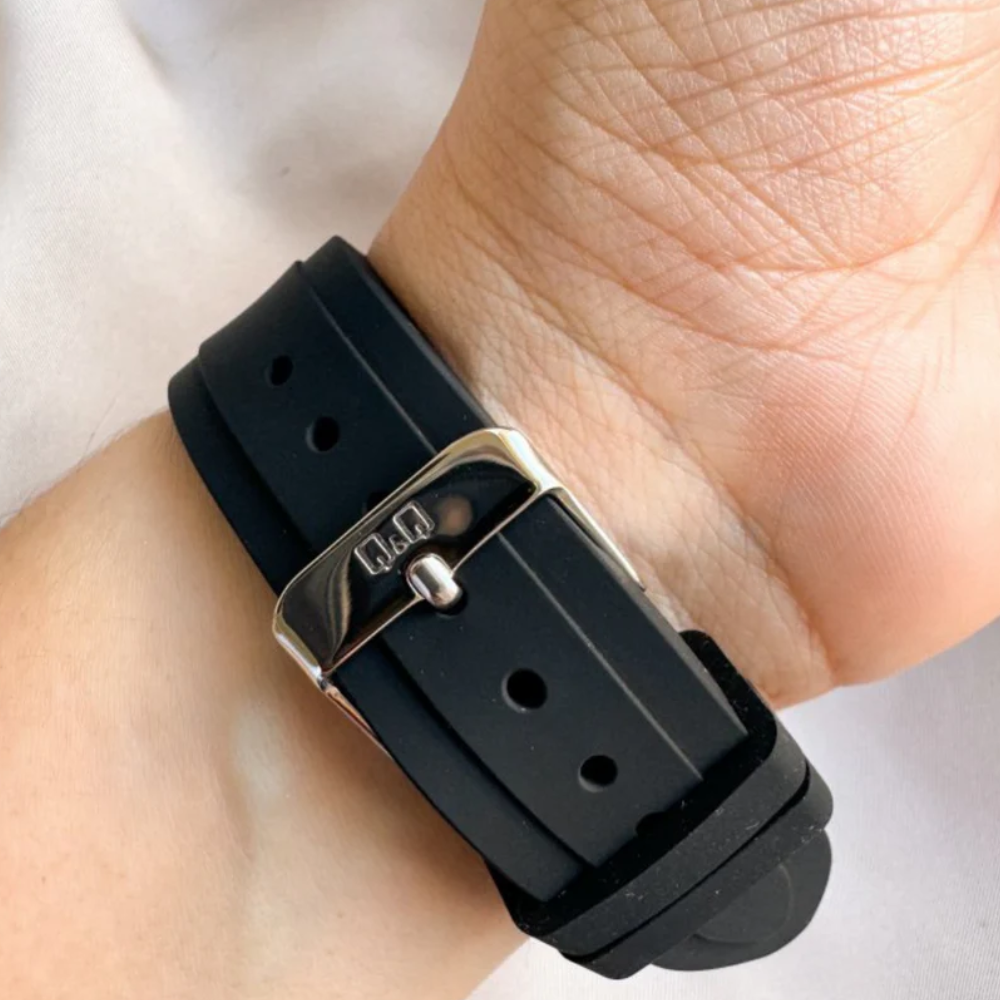 ساعت مچی کیو اند کیو مردانه Q&Q C72A-011PY