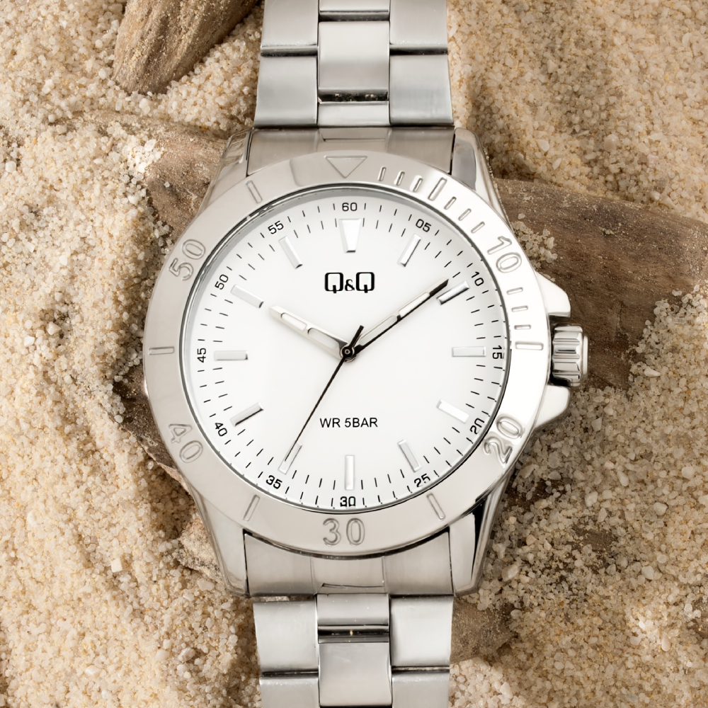 ساعت مچی کیو اند کیو مردانه Q&Q Q07C-002PY