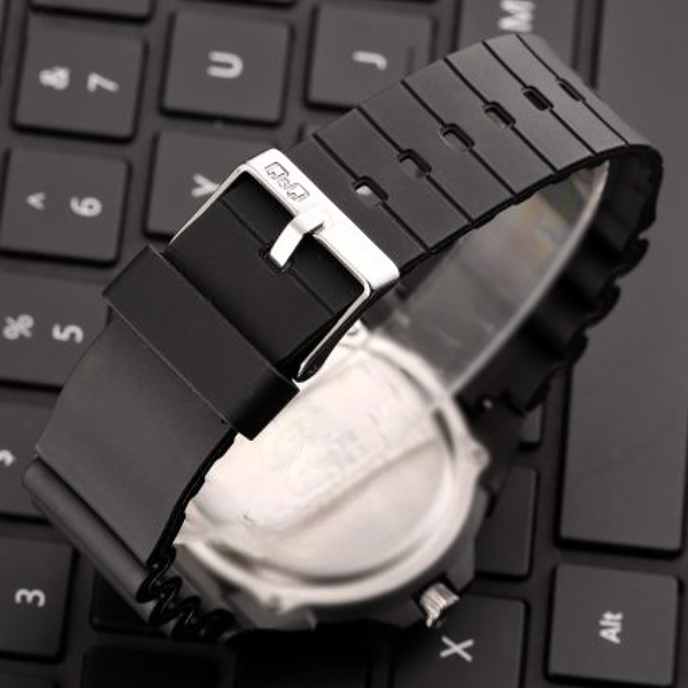 ساعت مچی مردانه کیو اند کیو Q&Q V02A-017VY