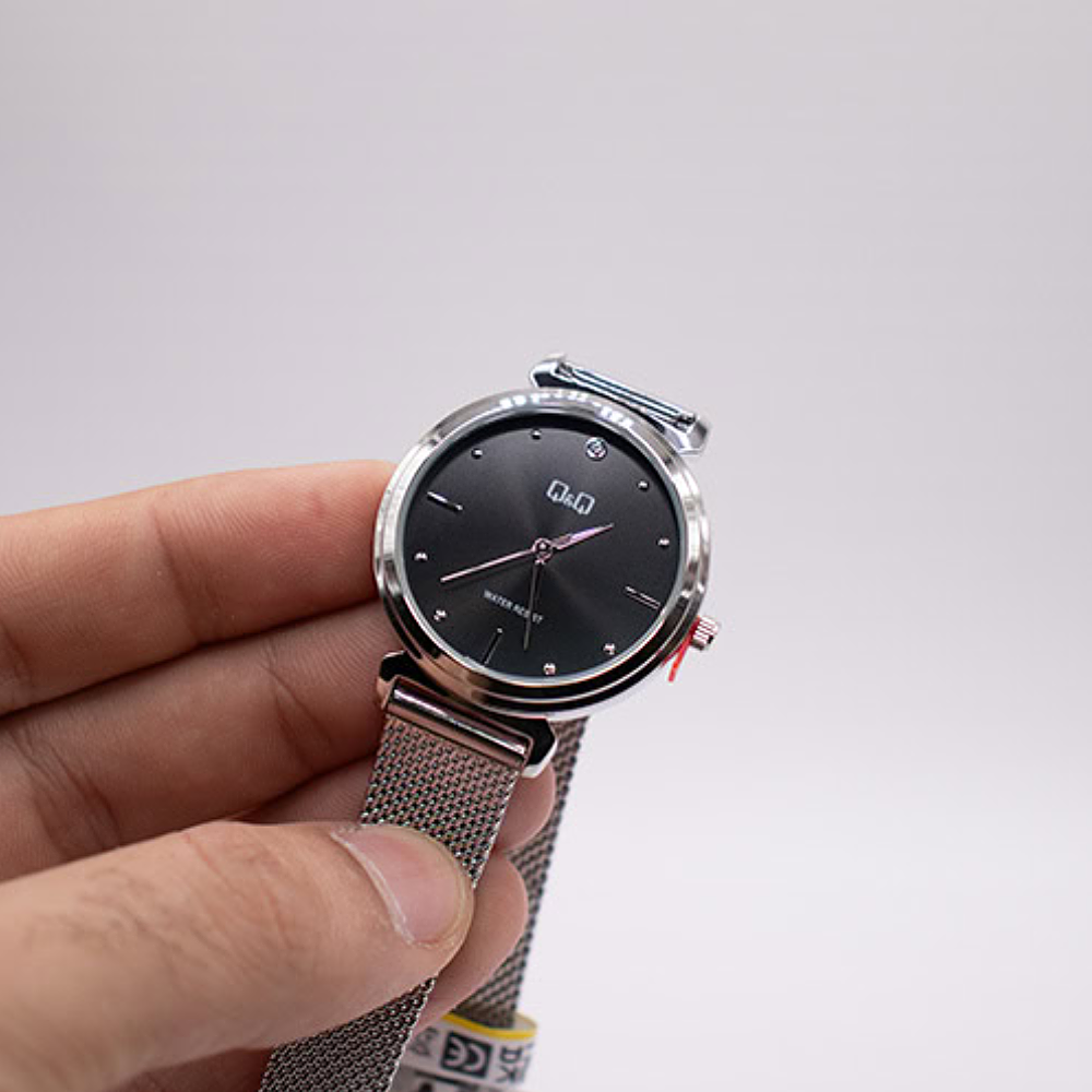 ساعت مچی کیو اند کیو زنانه Q&Q Q27B-003PY