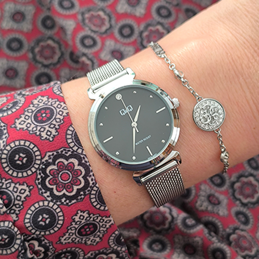 ساعت مچی کیو اند کیو زنانه Q&Q Q27B-003PY