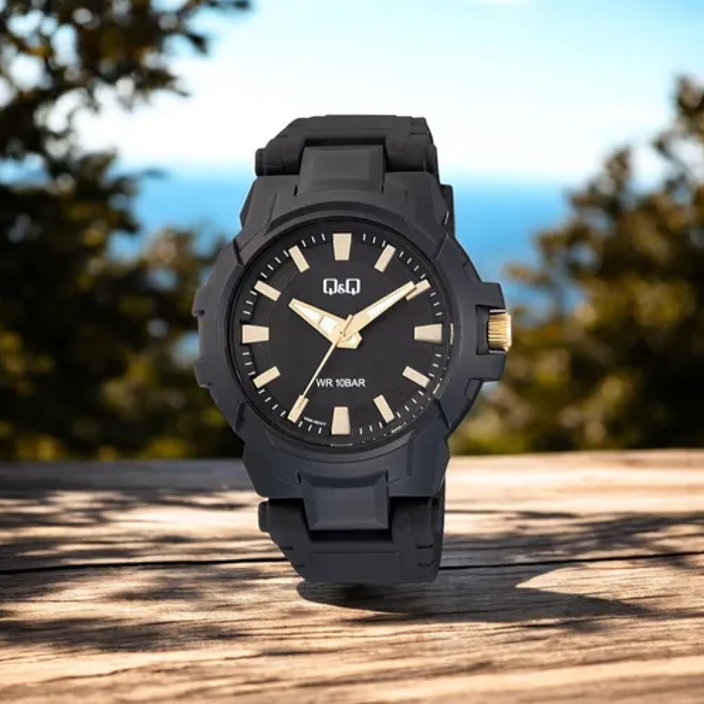 ساعت مچی مردانه کیو اند کیو Q&Q V50A-001VY