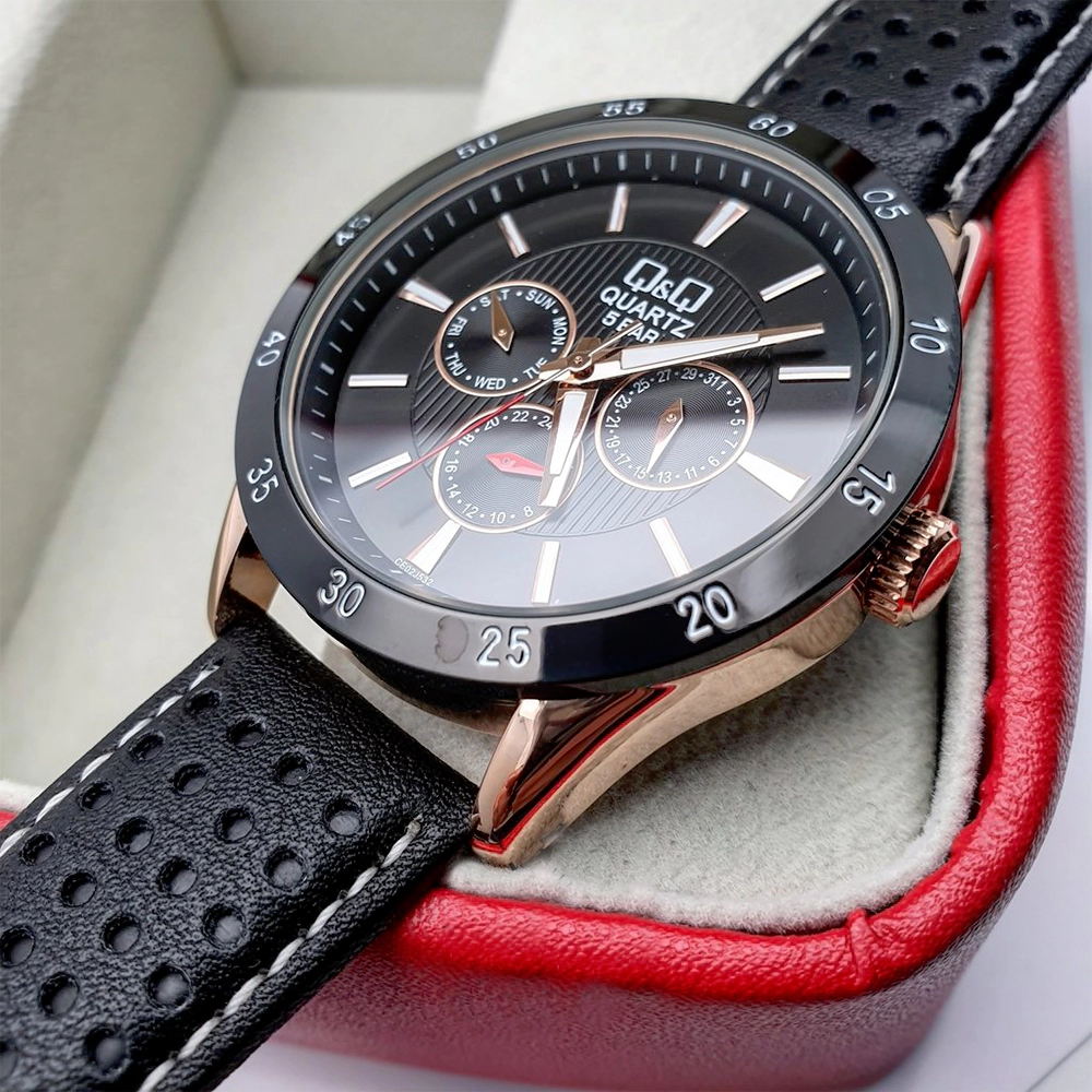 ساعت مچی مردانه کیو اند کیو Q&Q CE02J532Y