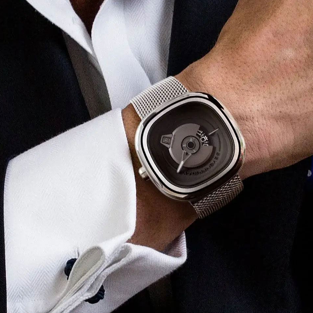 ساعت مچی سون فرایدی مردانه SEVENFRIDAY SF-PE1/01M