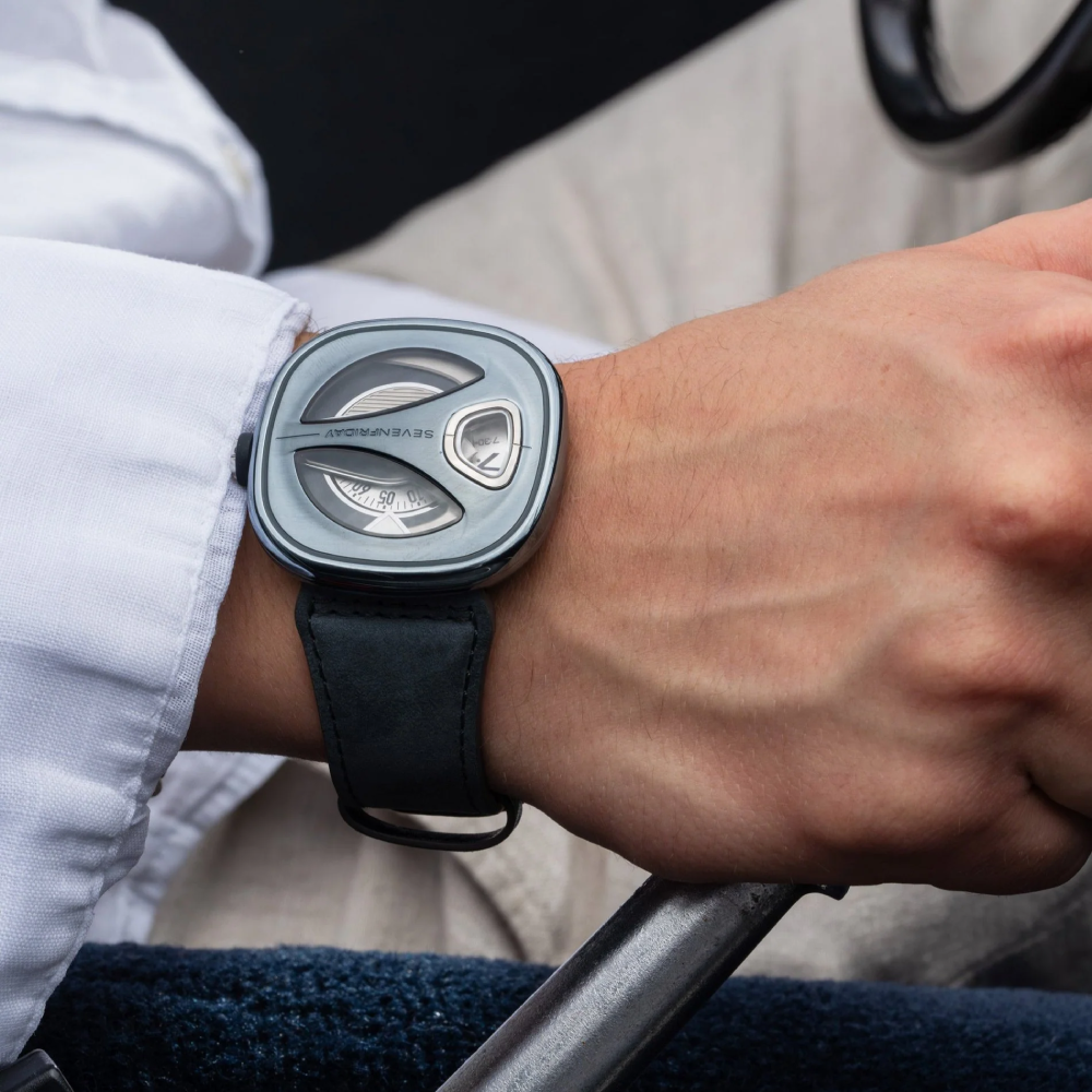 ساعت مچی سون فرایدی مردانه SEVENFRIDAY SF-ME3/01