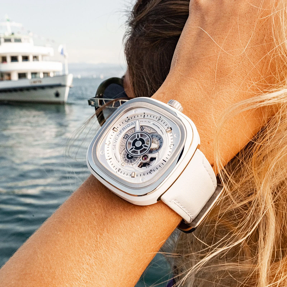 ساعت مچی سون فرایدی مردانه SEVENFRIDAY SF-P1C/01