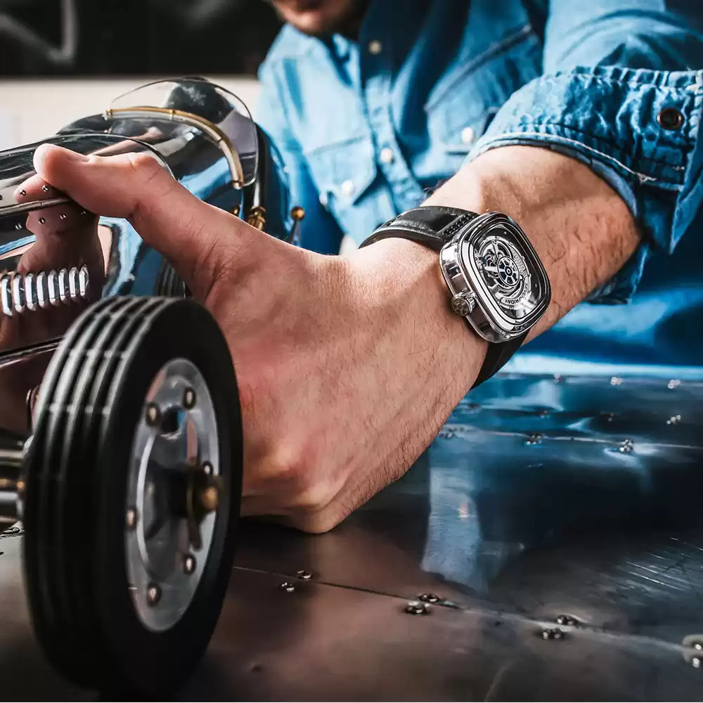 ساعت مچی مردانه سون فرایدی SEVENFRIDAY-SF-S1/01