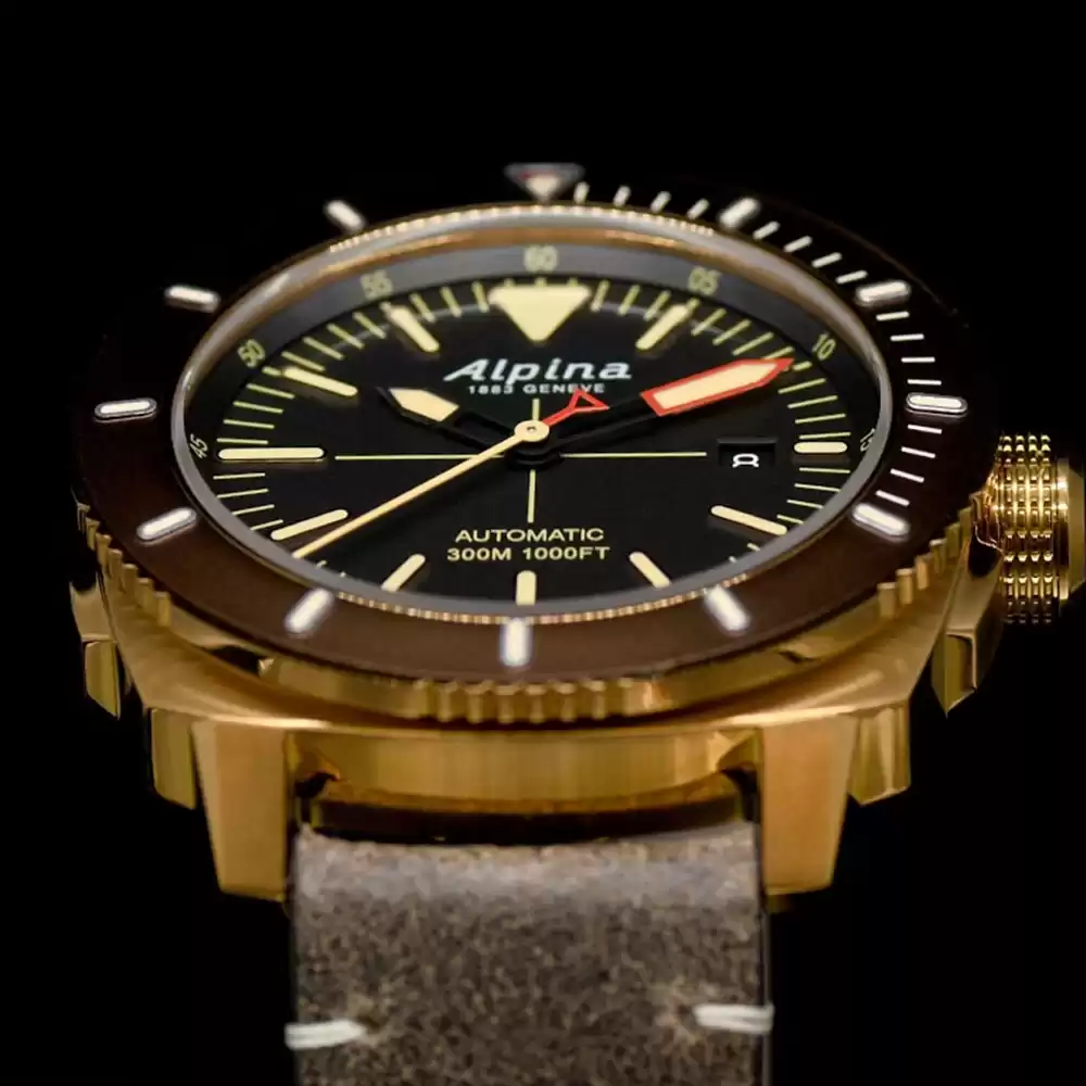 ساعت مچی مردانه آلپینا ALPINA-AL-525LBBR4V4