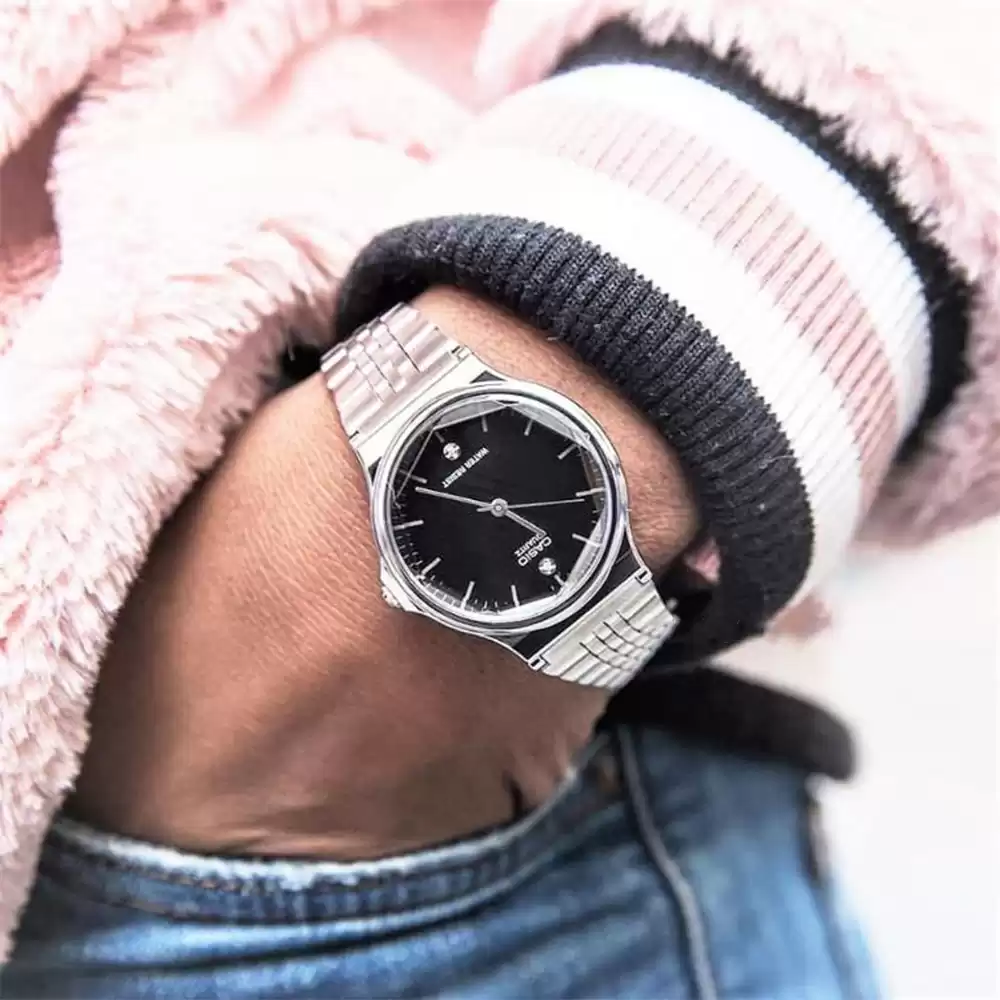 ساعت مچی زنانه کاسیو Casio MQ-1000D-1A2