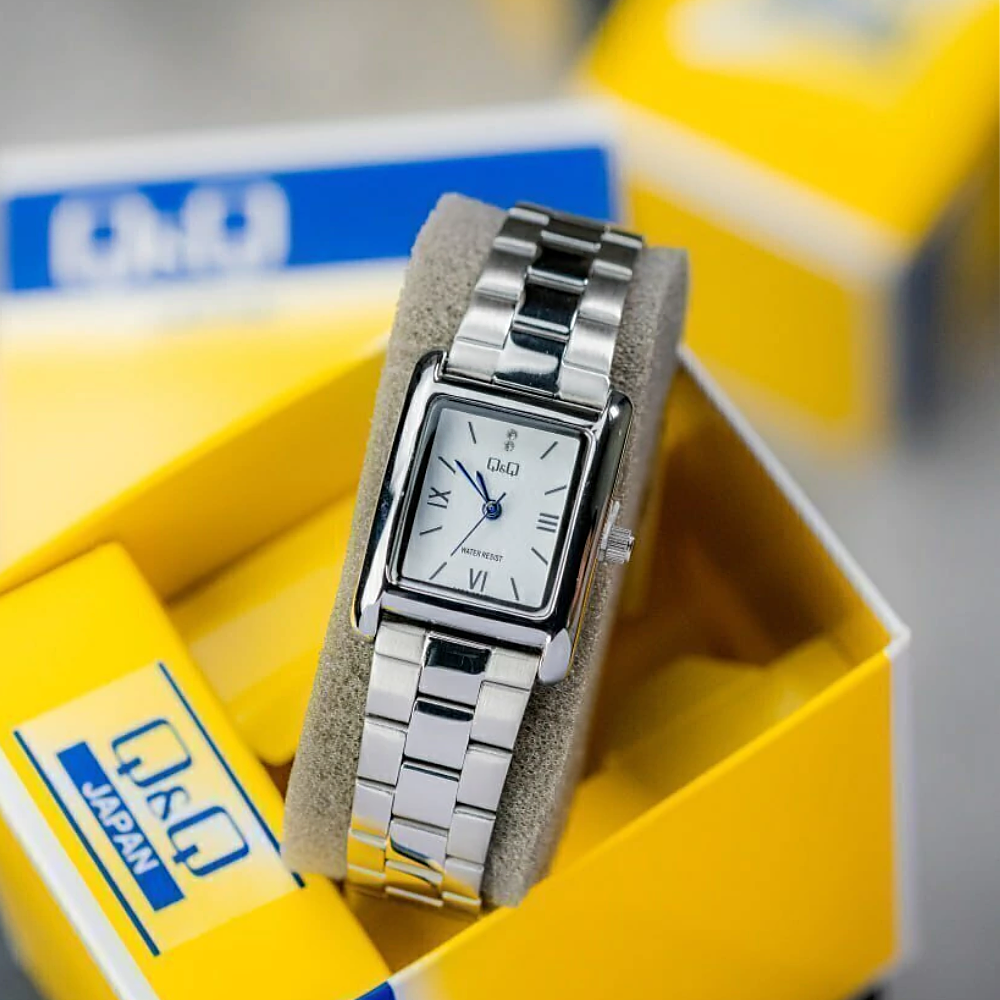 ساعت مچی کیو اند کیو زنانه Q&Q C69A-001PY