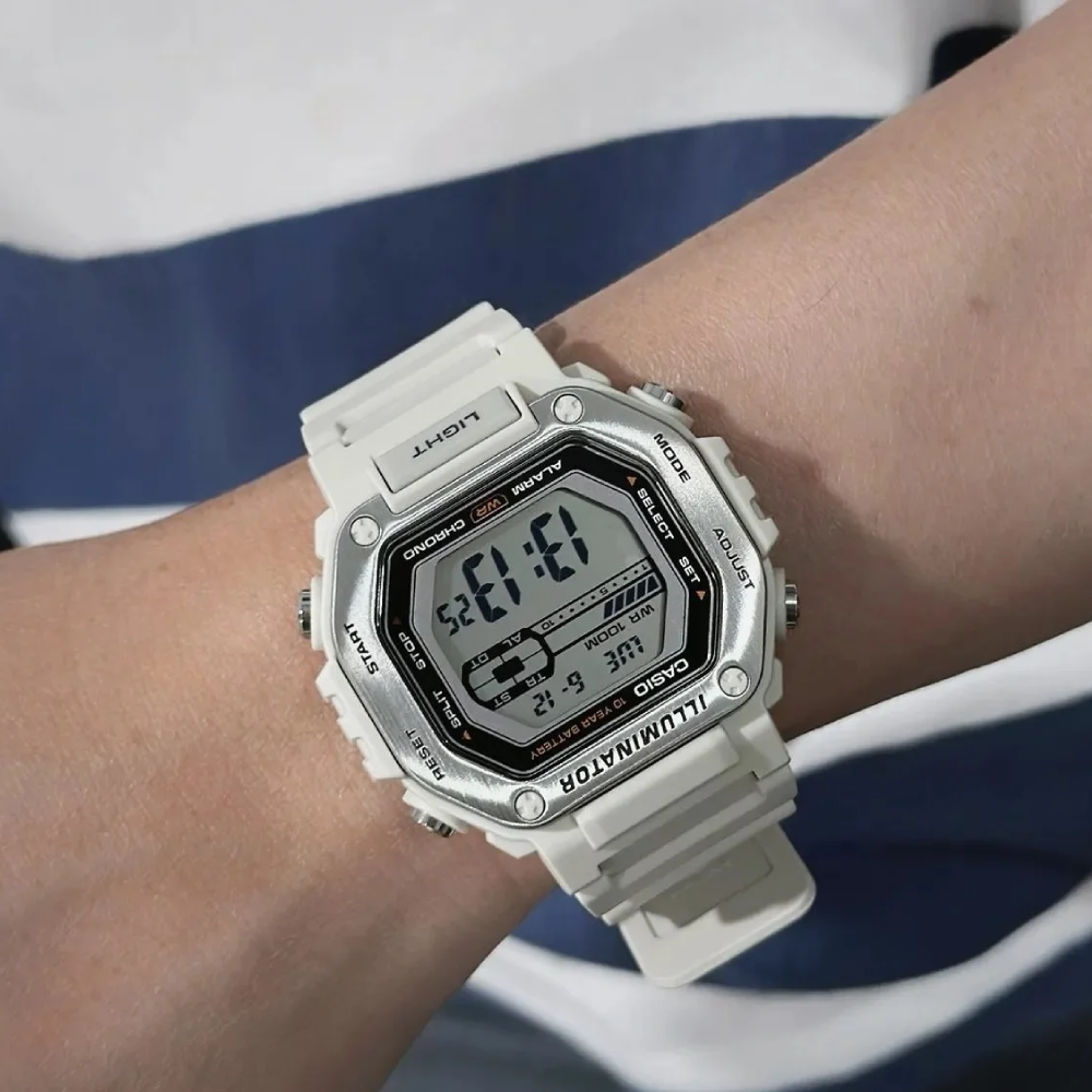 ساعت مچی کاسیو مردانه CASIO MWD-110H-8A
