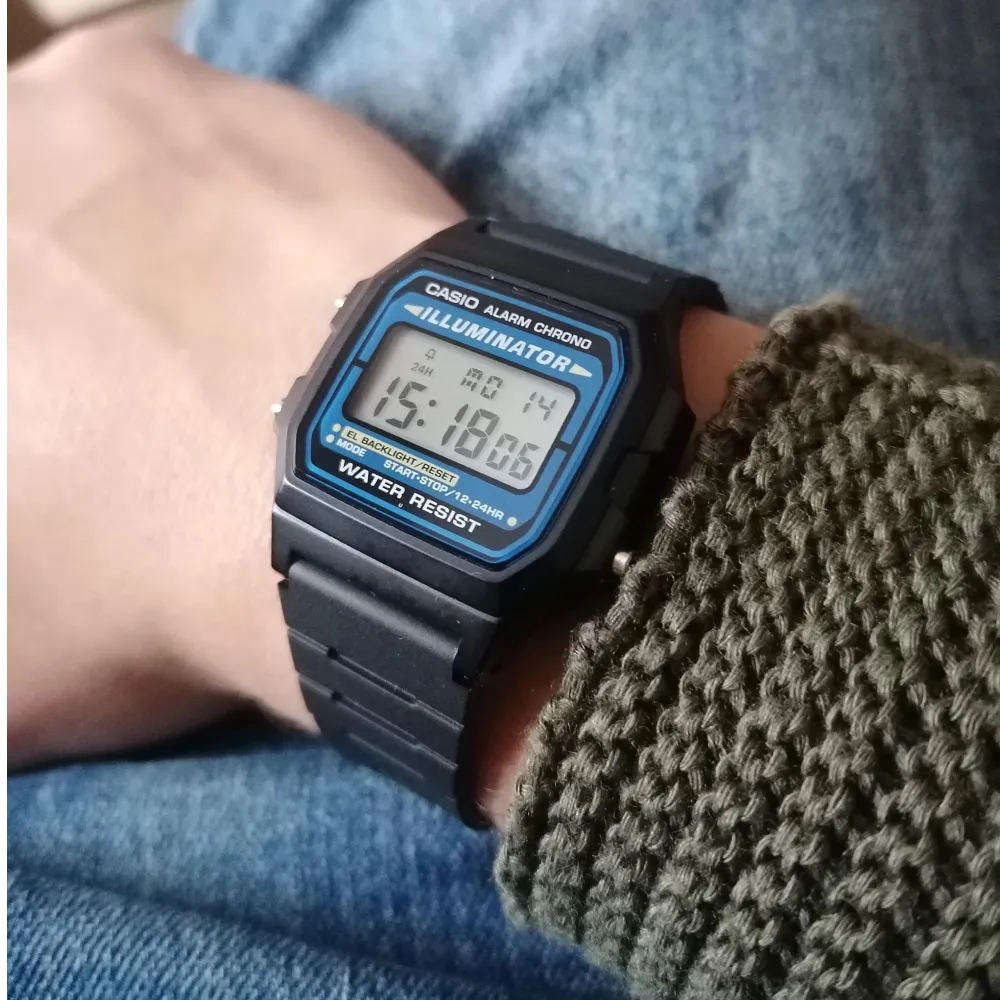 ساعت مچی کاسیو Casio F-105W-1A