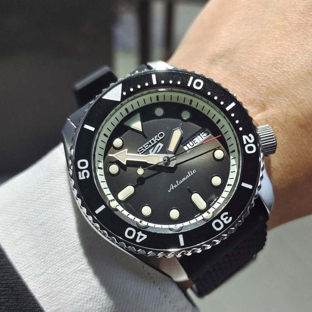 ساعت مچی سیکو مردانه SEIKO SRPD73K2