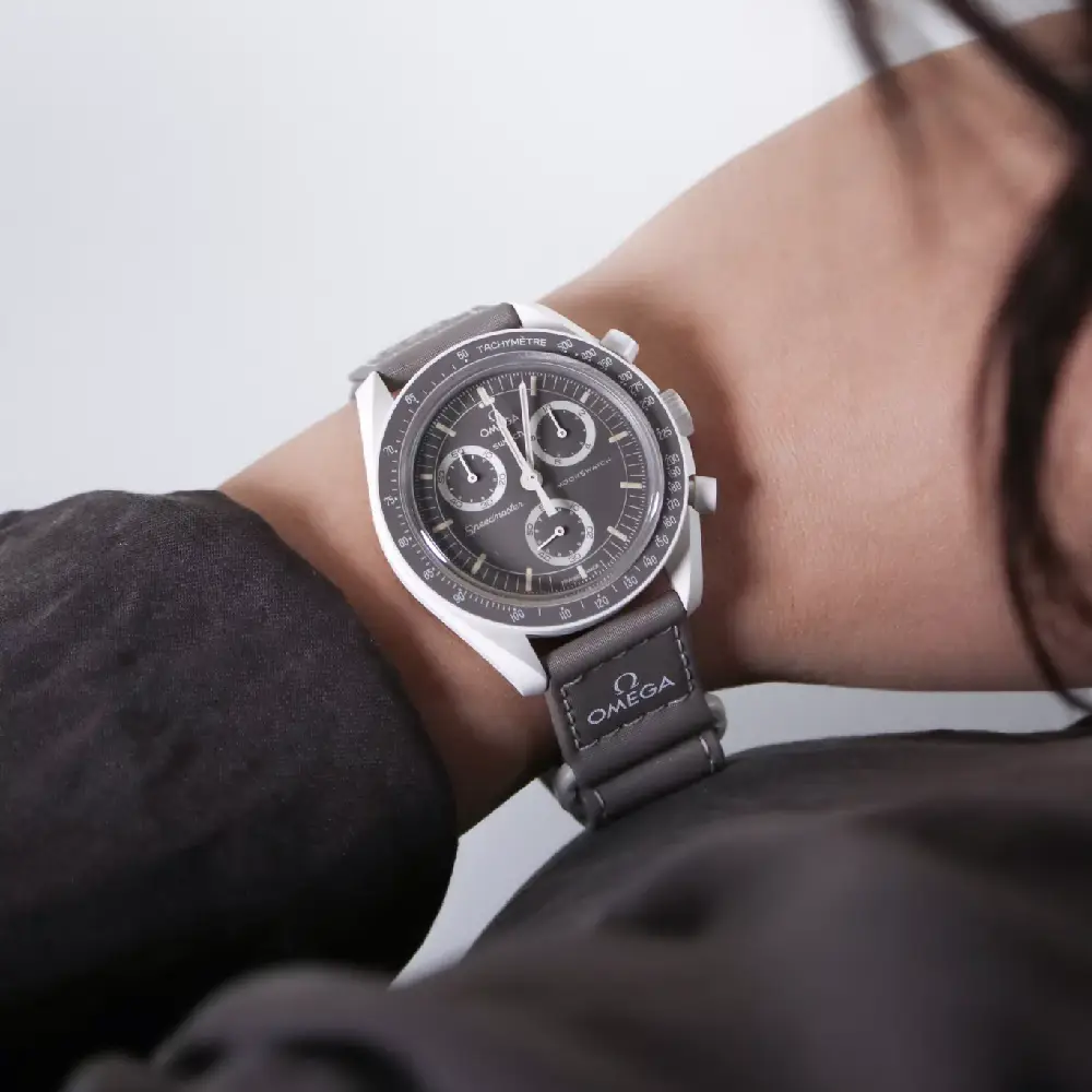 ساعت مچی امگا سواچ MISSION ON EARTH-DESERT SO33T103